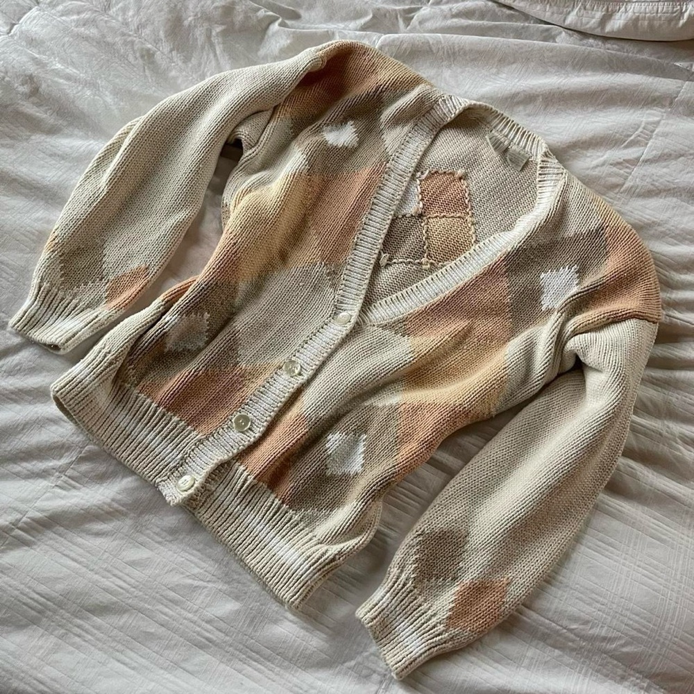 Vintage v-neck sweater